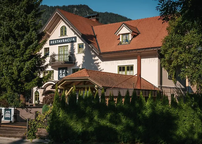 Ejga Πανσιόν 3*