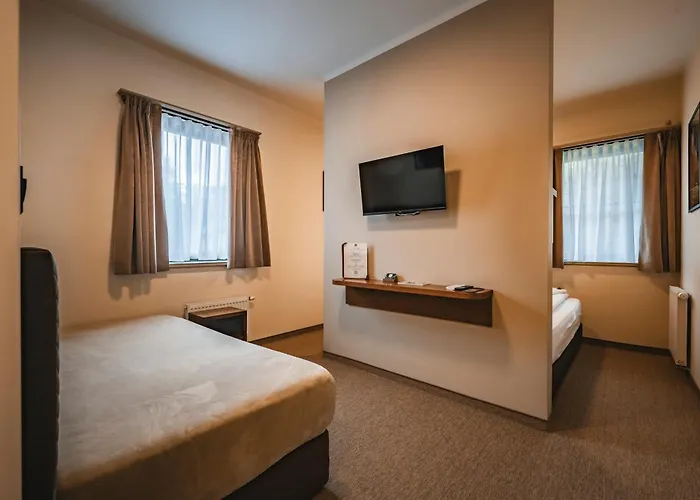 Gostinjska kuća Ejga 3*