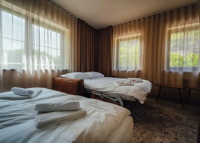 Πανσιόν Ejga 3*